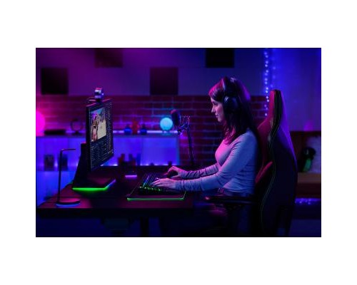 Веб-камера Razer Kiyo Pro Full HD Black (RZ19-03640100-R3M1)